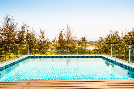 Cost of Glass Pool Fence Repair in Jacksonville Beach, FL